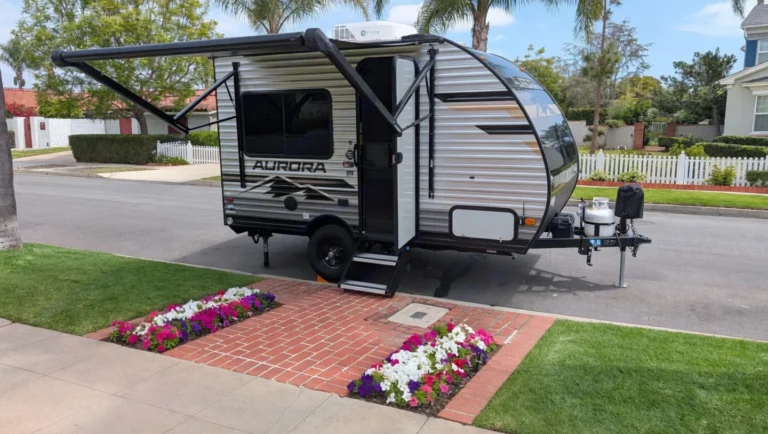 Aurora 13RDX exterior