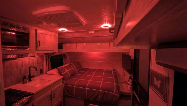 Aurora 13RDX red light